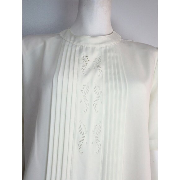 WOMEN'S IVORY WHITE SHORT SLEEVE SILKY TEXTURED BLOUSE - YVES ST. CLAIR - SIZE 8 - Picture 4 of 7